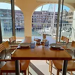 Port Apartmán Hyères