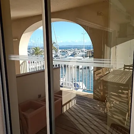 Port Lejlighed Hyères