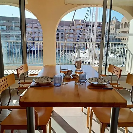 Port Apartmán Hyères